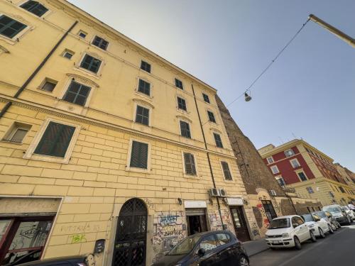 Bright and Lovely Apartment in San Lorenzo - image 6