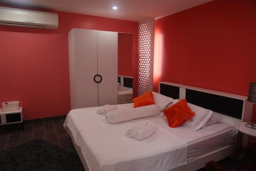 Green Monkey Resort Boracay Room Type - Deluxe Family Room