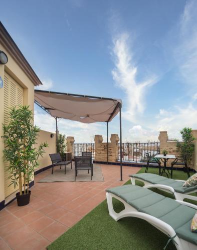 EXCLUSIVE TRIPLEX WITH PRIVATE TERRACE, Siviglia