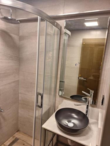 Premium Hotel Old City - image 10