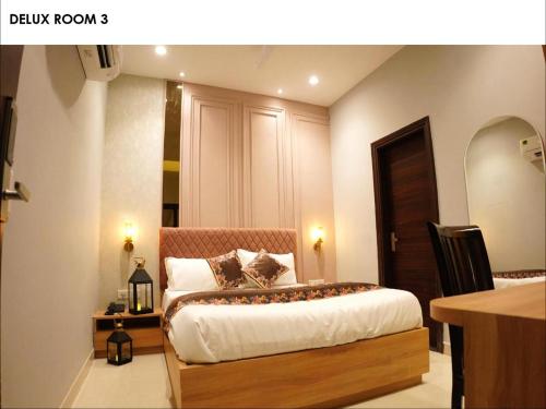 room detail thumbnail 0