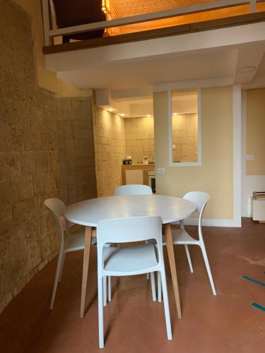 La casa nel tufo, Naples (photo 5)