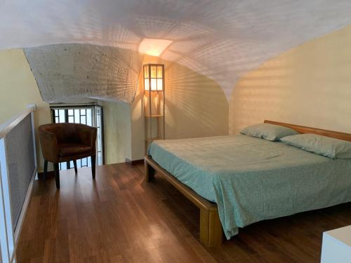 La casa nel tufo, Naples (photo 6)