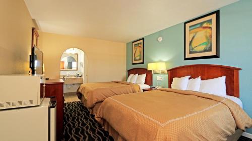 Econo Lodge Austin South - image 2