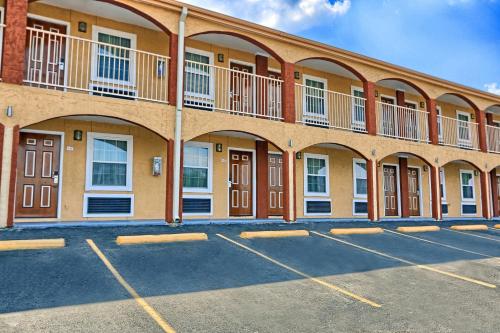 Econo Lodge Austin South - 숙소 외관