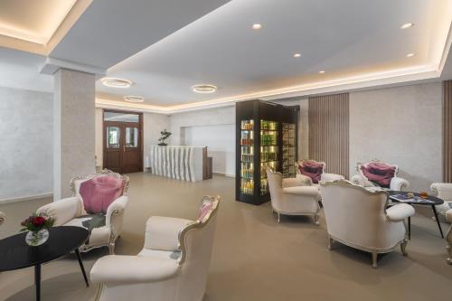 Hotel Tomi 5