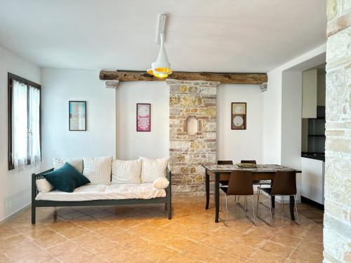 Valdobbiadene - free parking - Colline Prosecco, Valdobbiadene