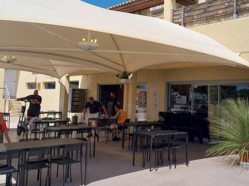 Restaurant, Camping les Salins de la Gardiole in Vic-la-Gardiole