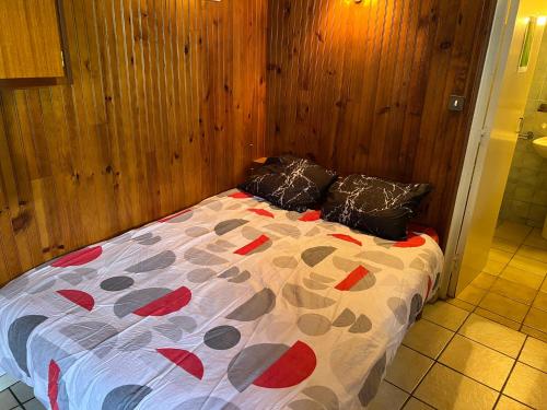 Agréable studio 2024 (Agreable studio 2024) in Laroquebrou