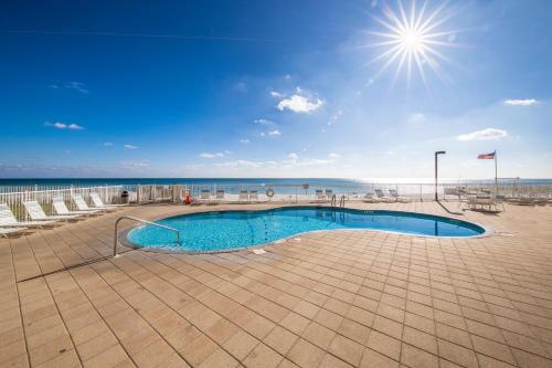 Swimming pool, Surfside Shores By Hosteeva near Bahama Bobs Beach Side Cafe