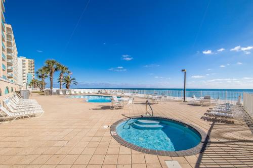 Swimming pool, Surfside Shores By Hosteeva near Bahama Bobs Beach Side Cafe