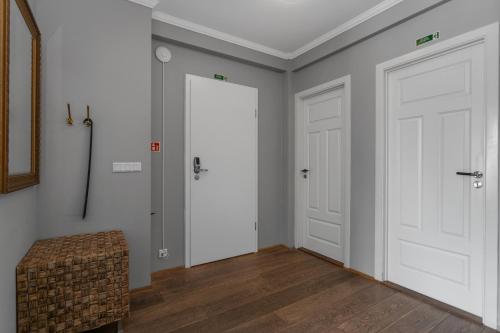 Superior Apartment image 6
