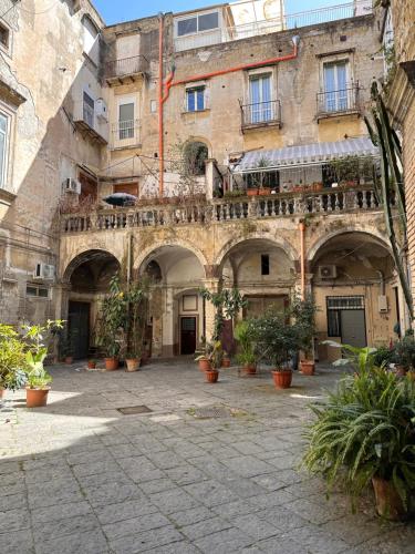 Vincent House, Naples (photo 7)