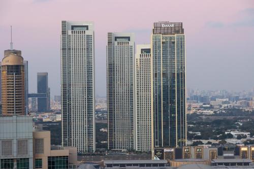 Livbnb-3BR Suite next to Dubai Mall with Burj View, Dubái (foto 10)