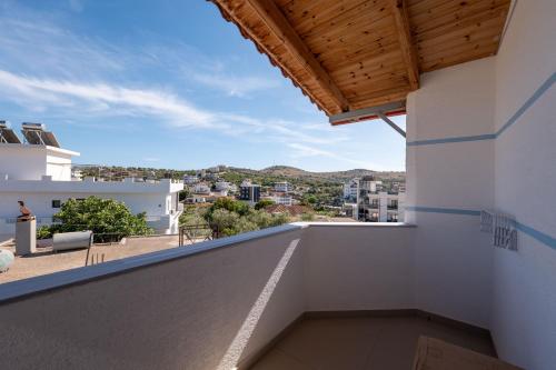Skats, New Vila Salla in Saranda