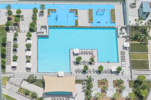 Livbnb-3BR Suite next to Dubai Mall with Burj View, Dubái (foto 6)