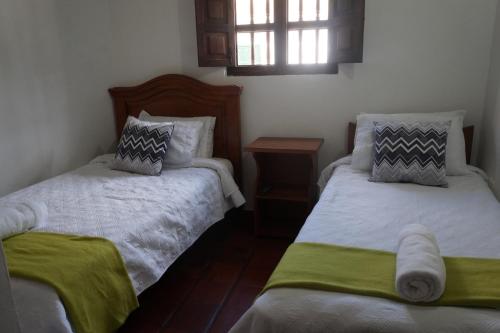 Standard Quadruple Room image 5