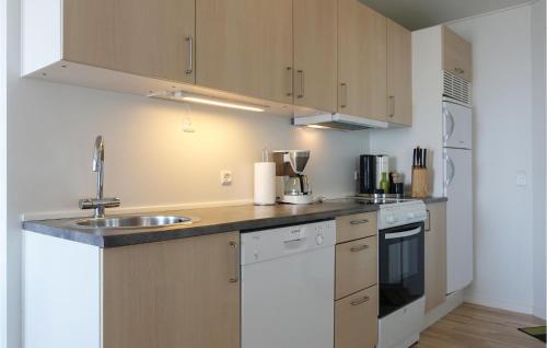 Stunning Apartment In Allinge With Wifi