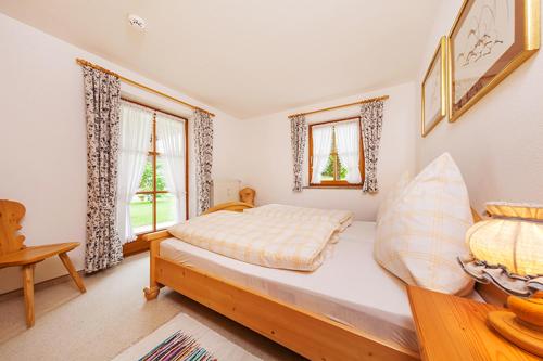 Ferienwohnung Nefen 535m von Entfeldener Straße entfernt