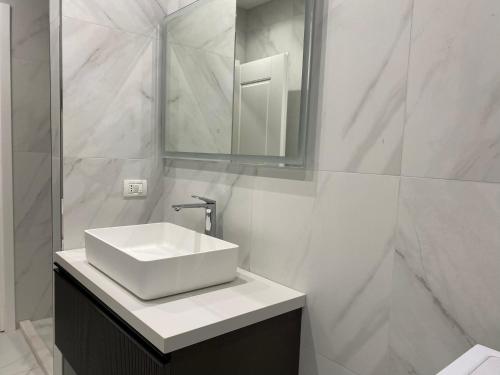 Apartment image 9