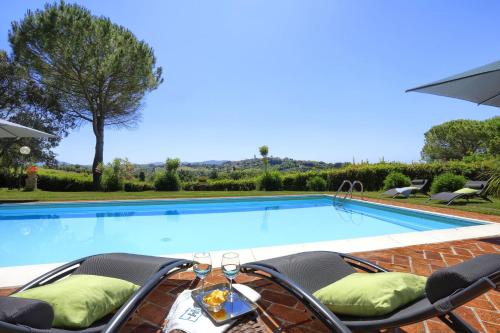 Villa Orsini Peccioli - Villa storica ad uso esclusivo con piscina gîte à louer Peccioli