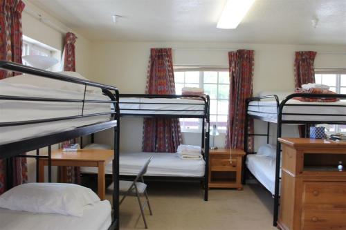 Shared room, male dormitory