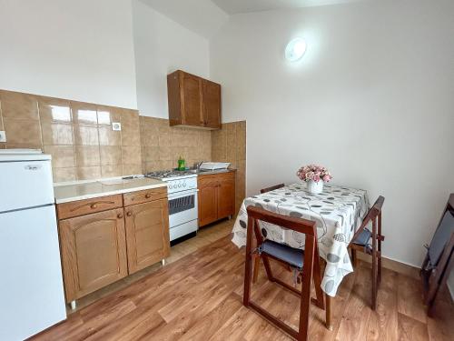 Apartments Teressa 5