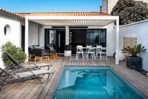 Maison neuve t4 Toute équipée piscine chauffé gîte à louer Le Treuil Bâton