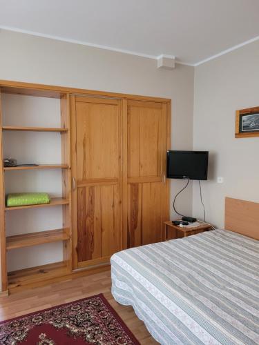 1 double bed
