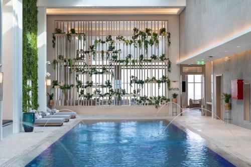 المرافق, رمادا من ويندهام الرياض طريق الملك فهد (Ramada by Wyndham Riyadh King Fahd Road) in السويدي الغربي