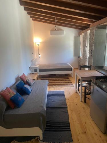 Mountain Serenity Cottage in Vourgareli