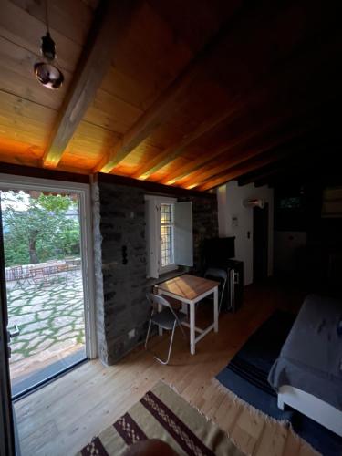Mountain Serenity Cottage in Vourgareli