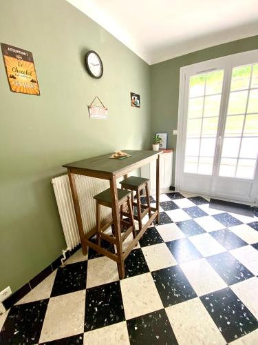 Létesítmények, L’échappée Meusienne (L’echappee Meusienne) in Dun Sur Meuse