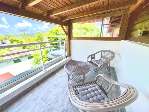 Varanda/terraço, Appartement Ti Z'abouyou 700m de la plage in Sainte Anne