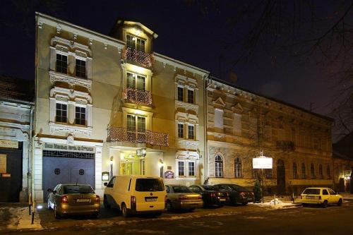 B&B Miskolc - Öreg Miskolcz Hotel - Bed and Breakfast Miskolc