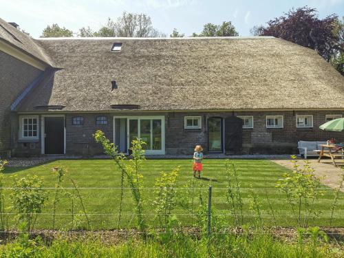Exterior view, Slapen in een oude stal ('Het Oude Wezeveld') in Twello