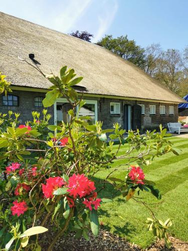 Exterior view, Slapen in een oude stal ('Het Oude Wezeveld') in Twello