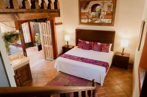 1 king bed, 1 double bed