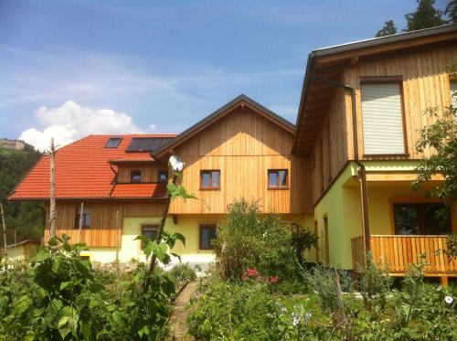 Exterior view, Waldhof in St. Andra