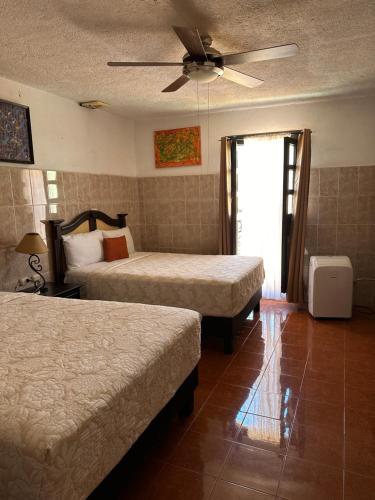 2 double beds