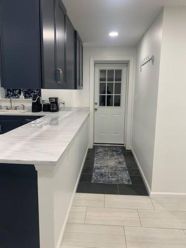 2 bedroom Apartment- Close to Hershey Park, Hollywood Casino and Downtown Harrisburg in Harrisburg, USA