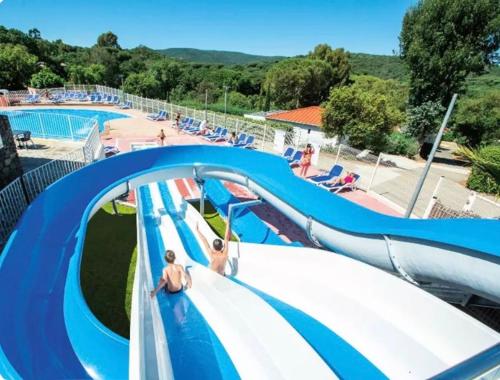 Aquapark, Bungalow Camping Parc Montana in Gassin