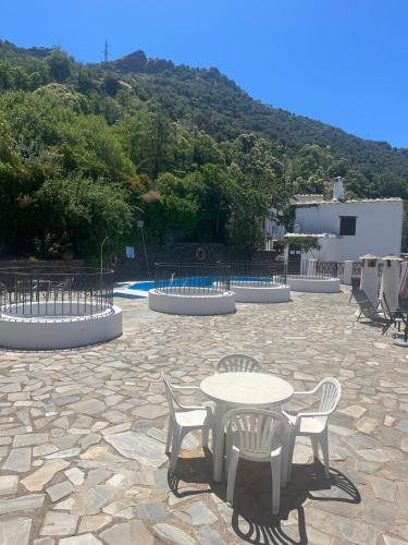 Apartamento Rural Slow House Alpujarra - Piscina y chimenea in Bubion
