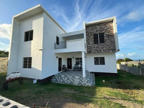 Seabreeze Manor in บาสเซตเตอร์เร่