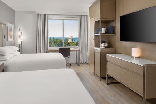 2 double beds