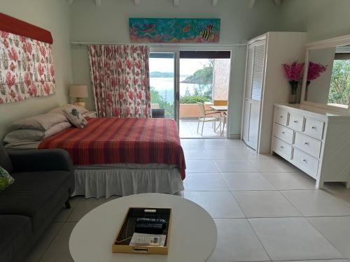 Ocean breeze & views - studio in 五島村