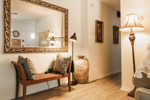 Stunning 4BD NEW Home by Downtown Austin with Pool & Patio in Austin, USA