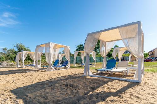 Sandy Beach Studios - image 12