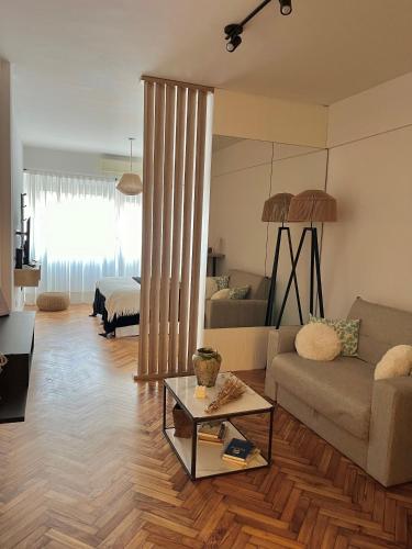 One-Bedroom Apartment image 2