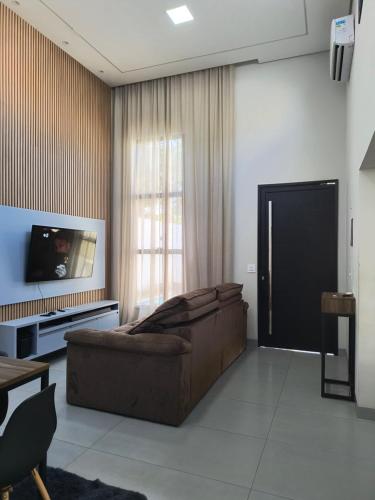 Linda casa com piscina